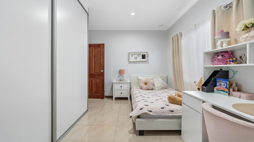 Smithfield — Home image 8