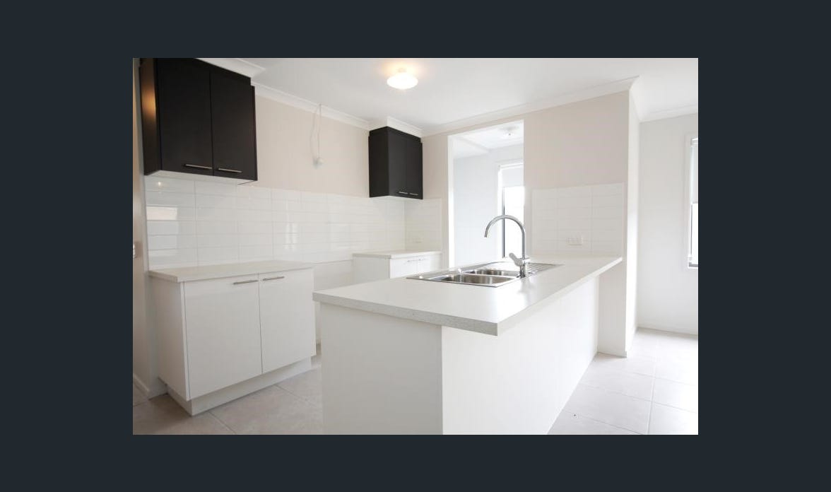 Accessible SIL Accommodation with Three Vacant Rooms in Sunflower Way, Lara VIC — Home image 2