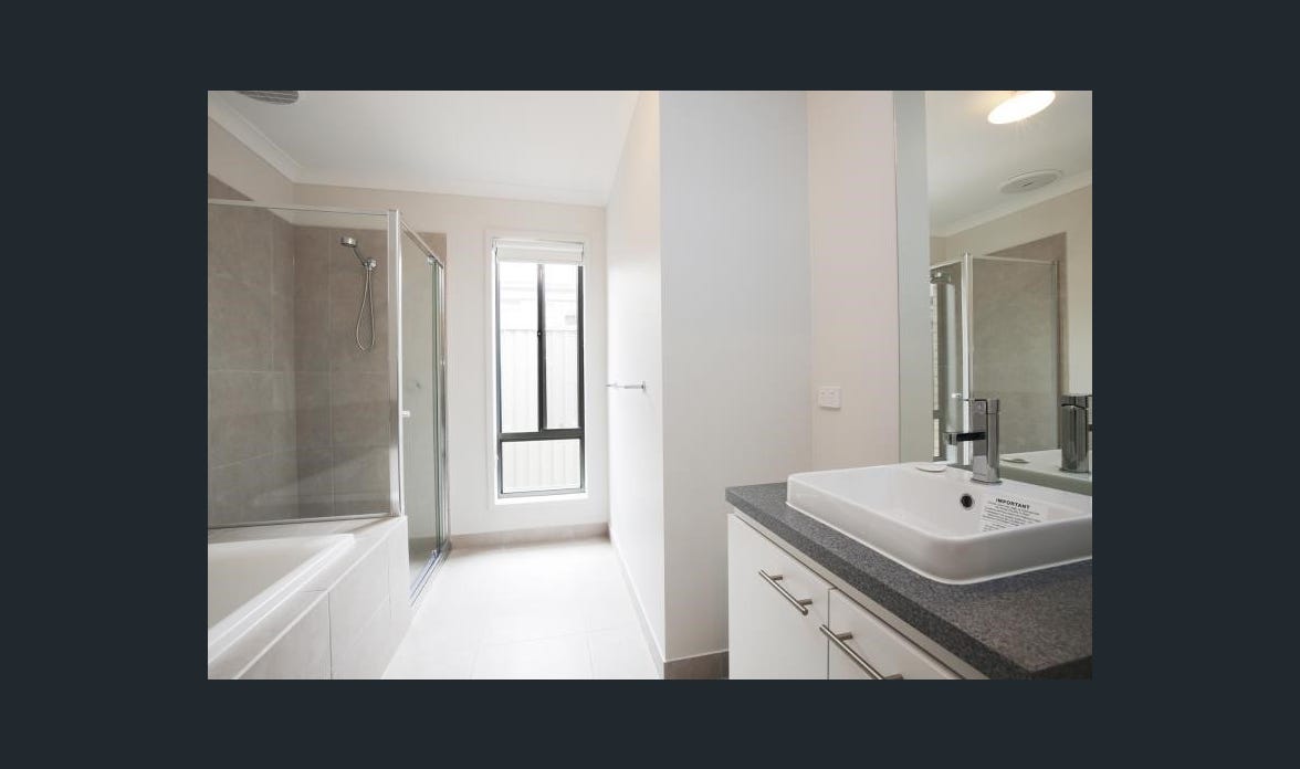 Accessible SIL Accommodation with Three Vacant Rooms in Sunflower Way, Lara VIC — Home image 4