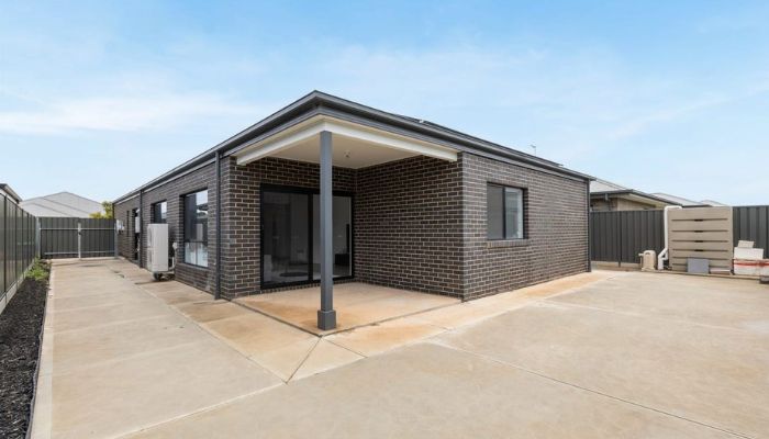 SIL Vacancy – 2 Rooms Available | Angle Vale SA — Home image 2