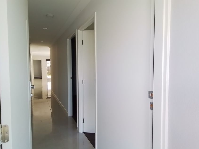 New Modern Home - Currently Unoccupied — Home image 5