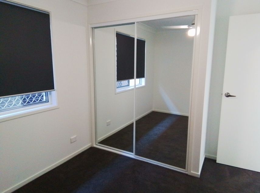 New Modern Home - Currently Unoccupied — Home image 8