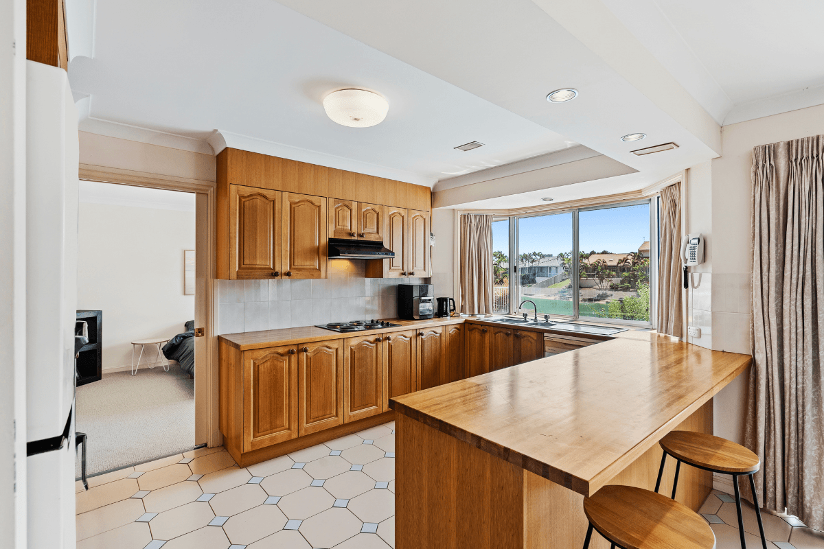 Spacious Mermaid Waters home in the heart of the Gold Coast! — Home image 8