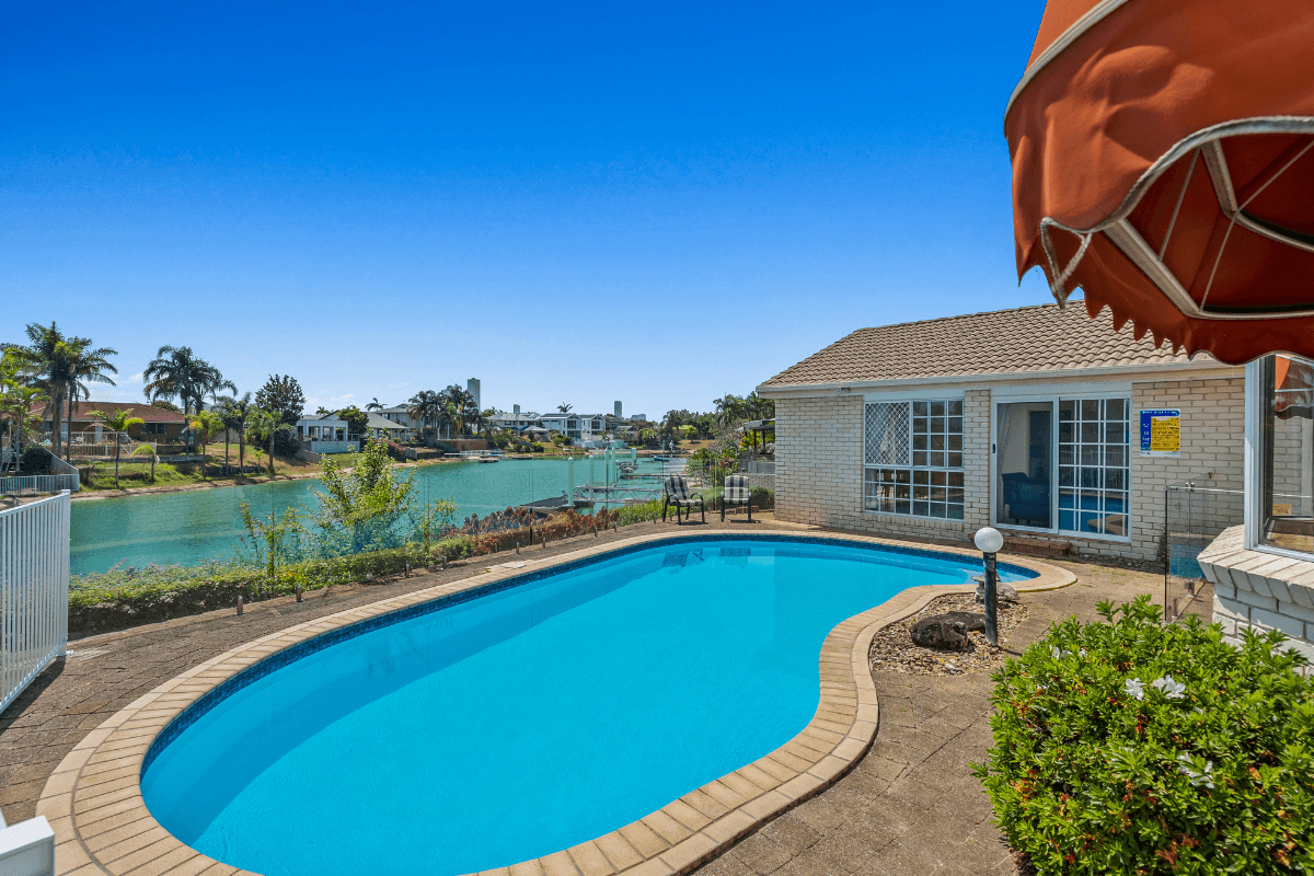 Spacious Mermaid Waters home in the heart of the Gold Coast! — Home image 12