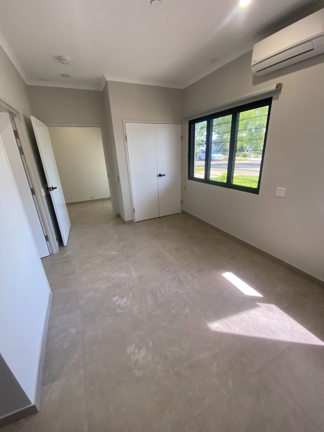 3 BR Home, High Physical Support, with Onsite Overnight Assistance – Lee Point — Home image 22