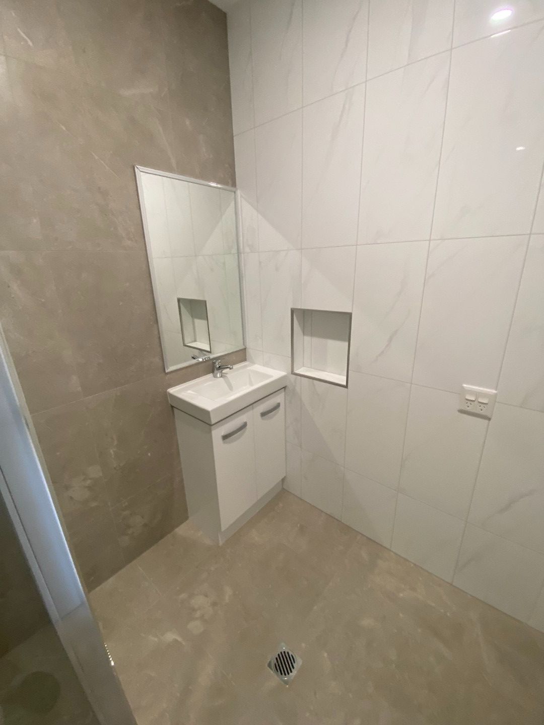 3 BR Home, High Physical Support, with Onsite Overnight Assistance – Lee Point — Home image 23