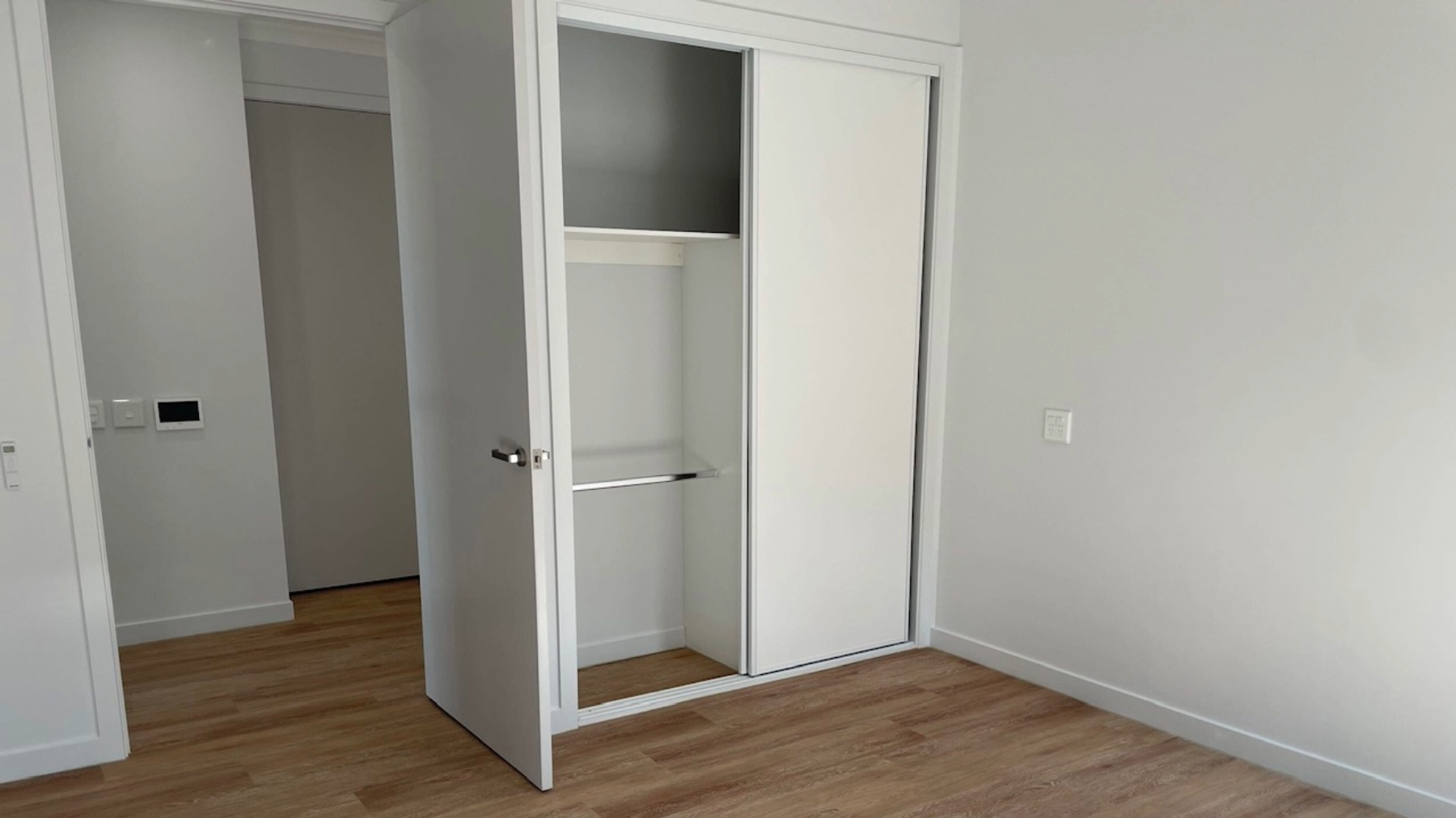 SDA HPS 2 Bedroom House plus OOA Clyde North, Vic 218 — Home image 10