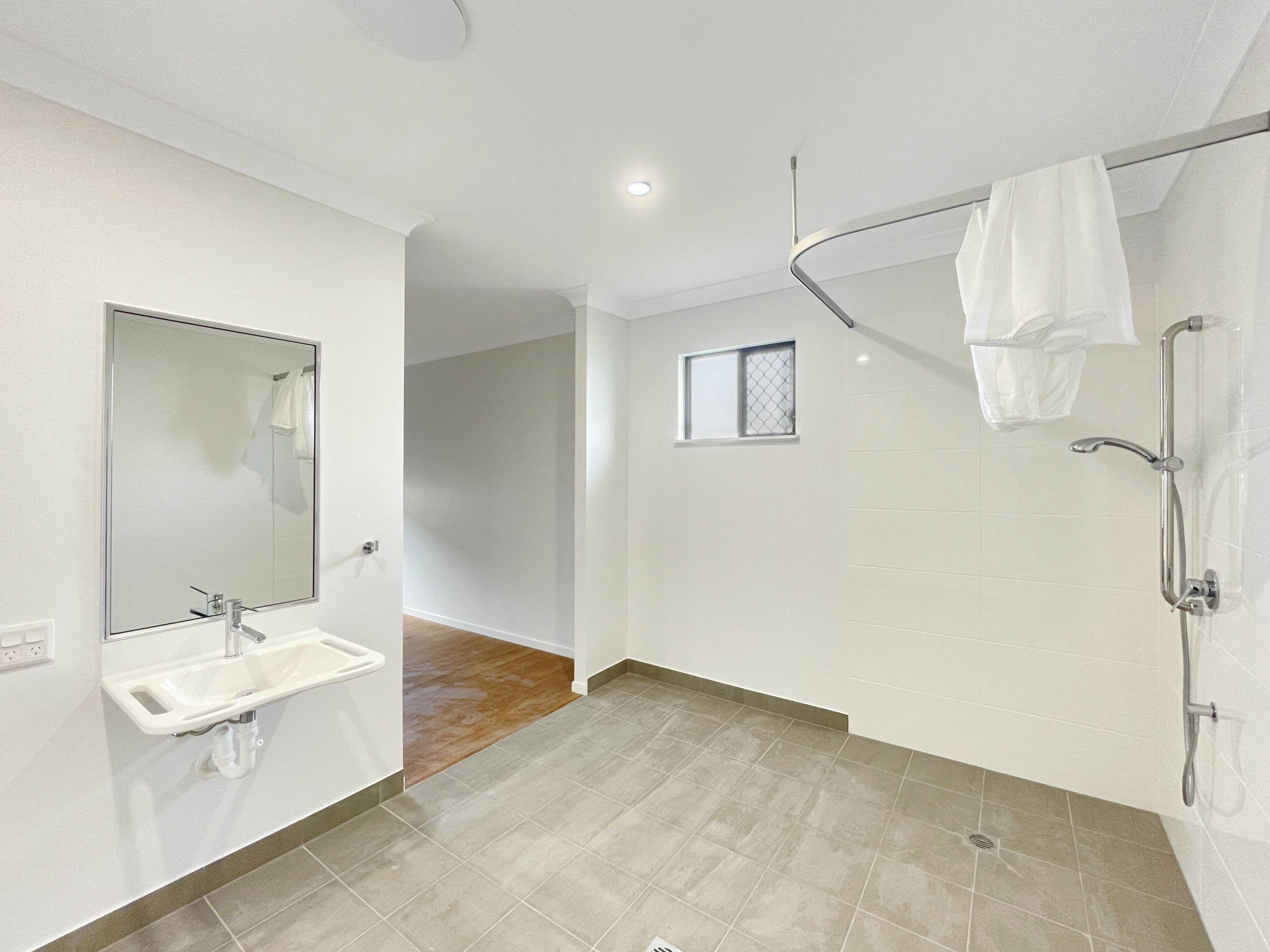 SHAW, TOWNSVILLE, QLD – HIGH PHYSICAL SUPPORT HOUSE — Home image 5