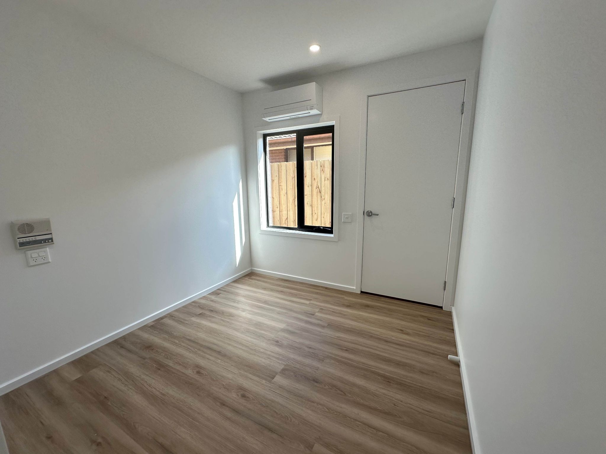 Brand New Robust Property - Craigieburn — Home image 4