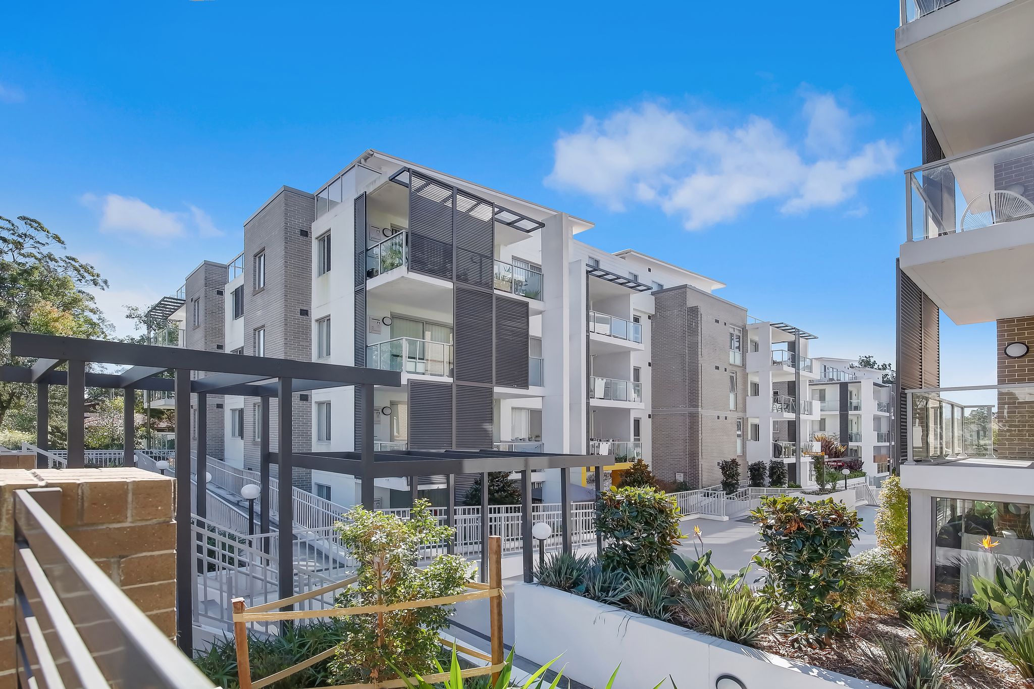 Available now! 1 Bed, 1Bath, 1 secured car park — Home image 5
