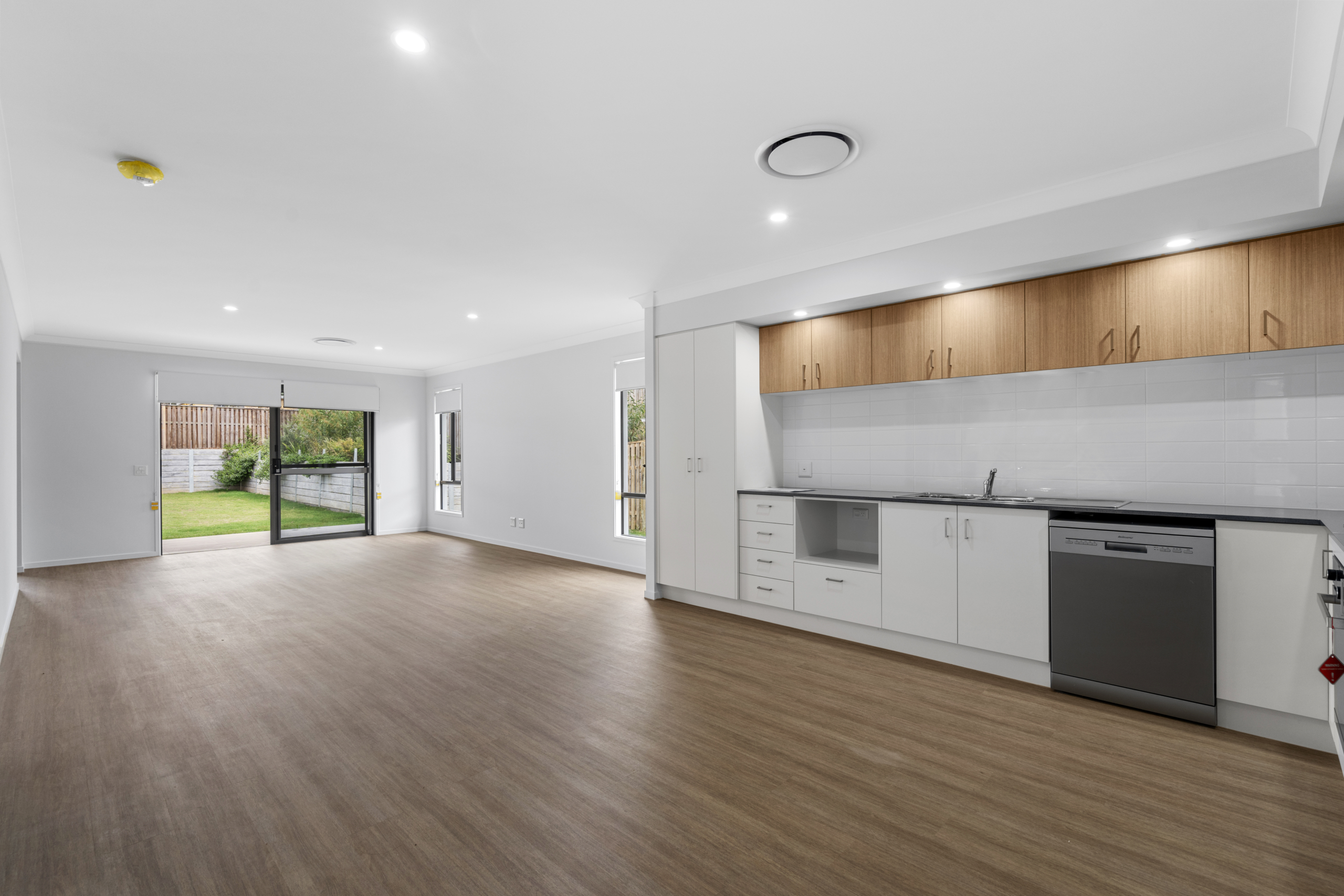 Fernvale, Ipswich Qld – IMPROVED LIVEABILITY HOUSE — Home image 2