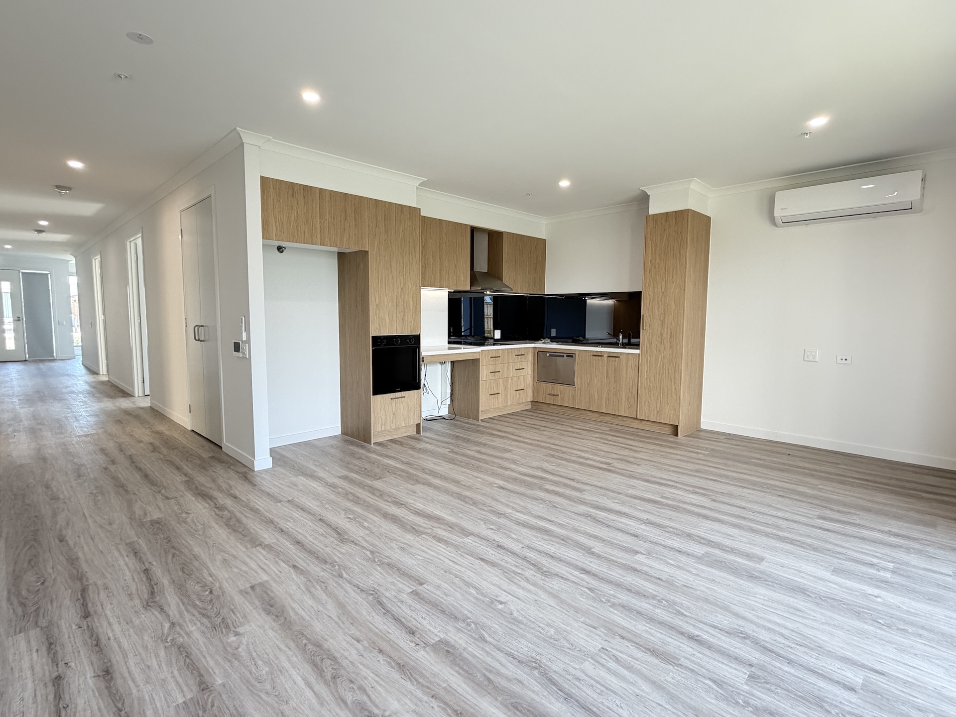 3+OOA HPS SDA Home in Wollert with Multi-Purpose Breakout Room — Home image 8