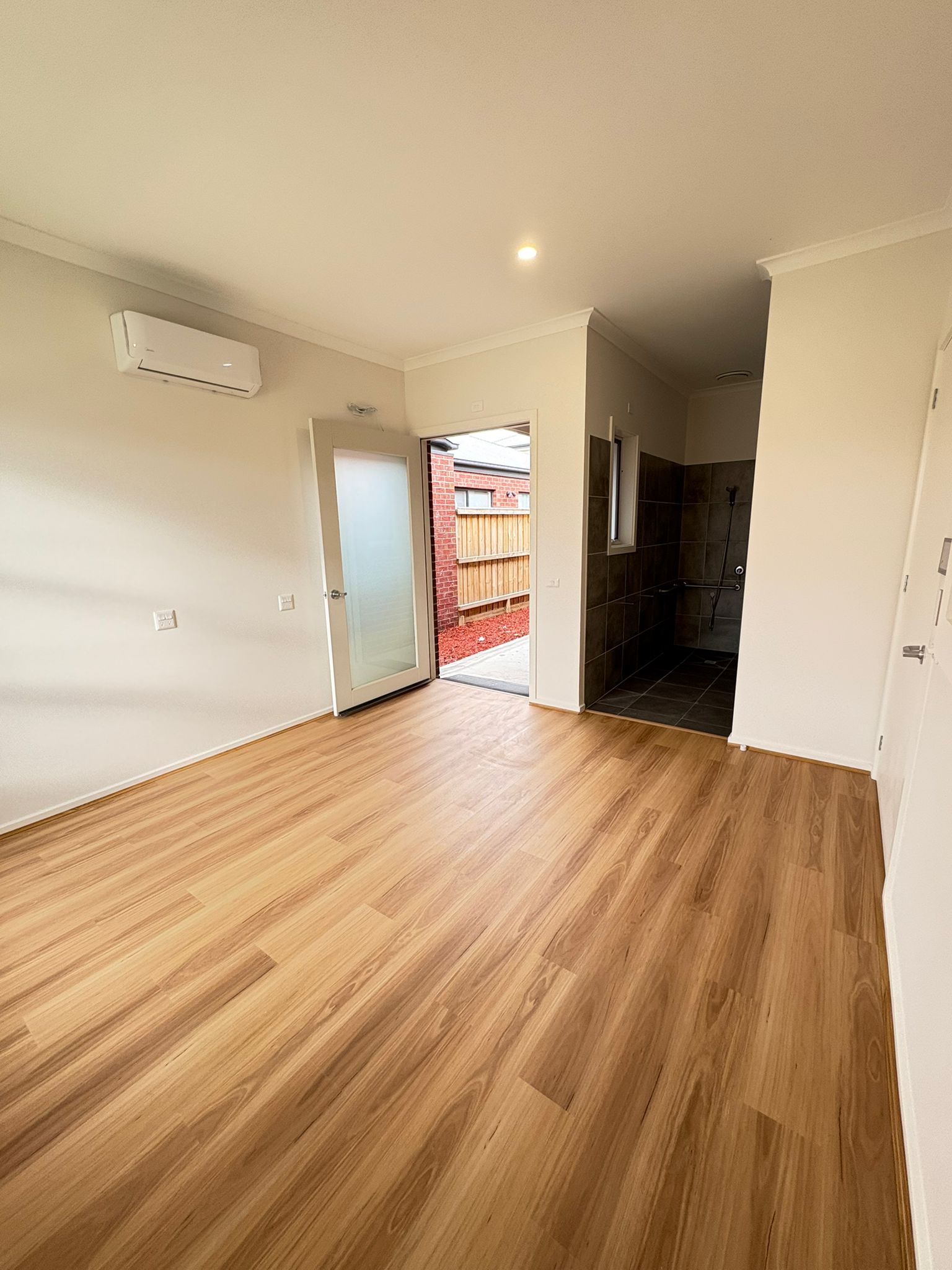 Robust 3-Bedroom Home in Beveridge VIC — Home image 5