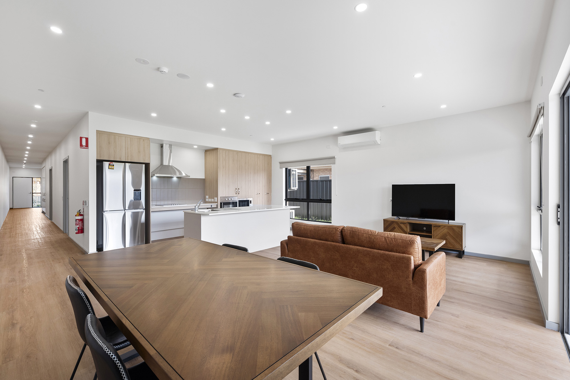 Be in vibrant Henley Square in under 10 minutes! — Home image 7