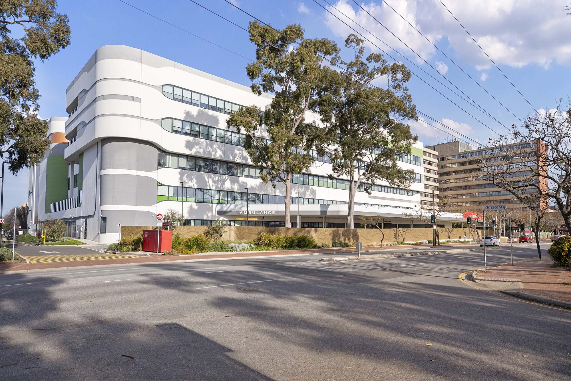 Be in vibrant Henley Square in under 10 minutes! — Home image 15