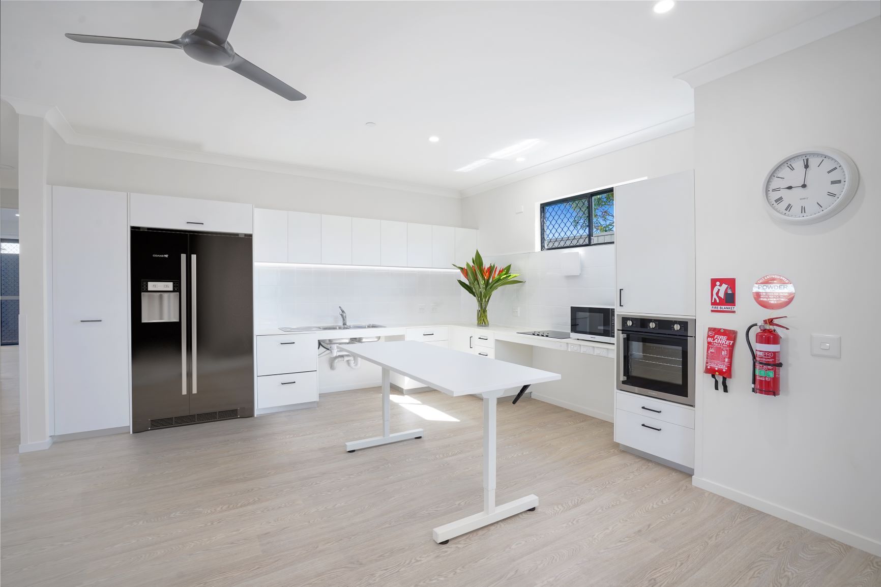 1 Vacancy in a 2-bed VILLA - walking distance to Public Pool! — Home image 4