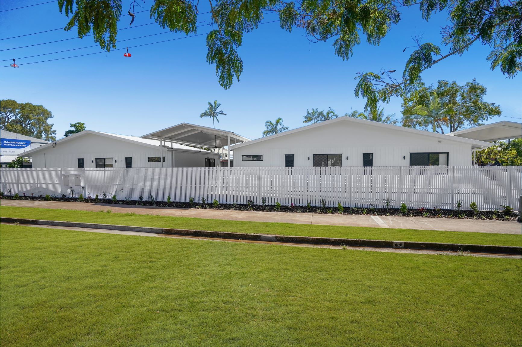 1 Vacancy in a 2-bed VILLA - walking distance to Public Pool! — Home image 5