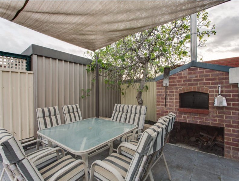 SIL House in Flinders Park - Near Henley Beach — Home image 3
