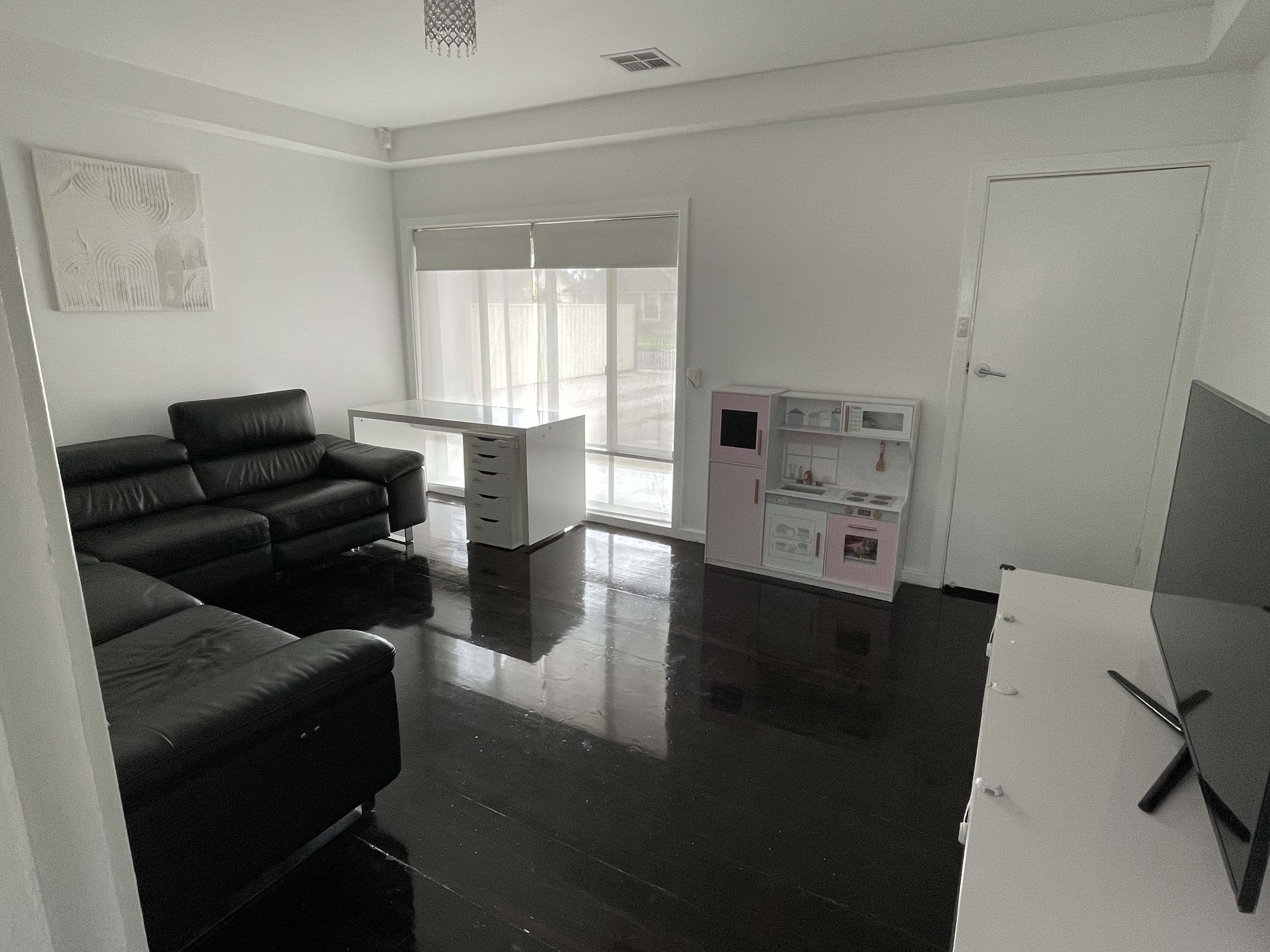SIL House in Flinders Park - Near Henley Beach — Home image 4