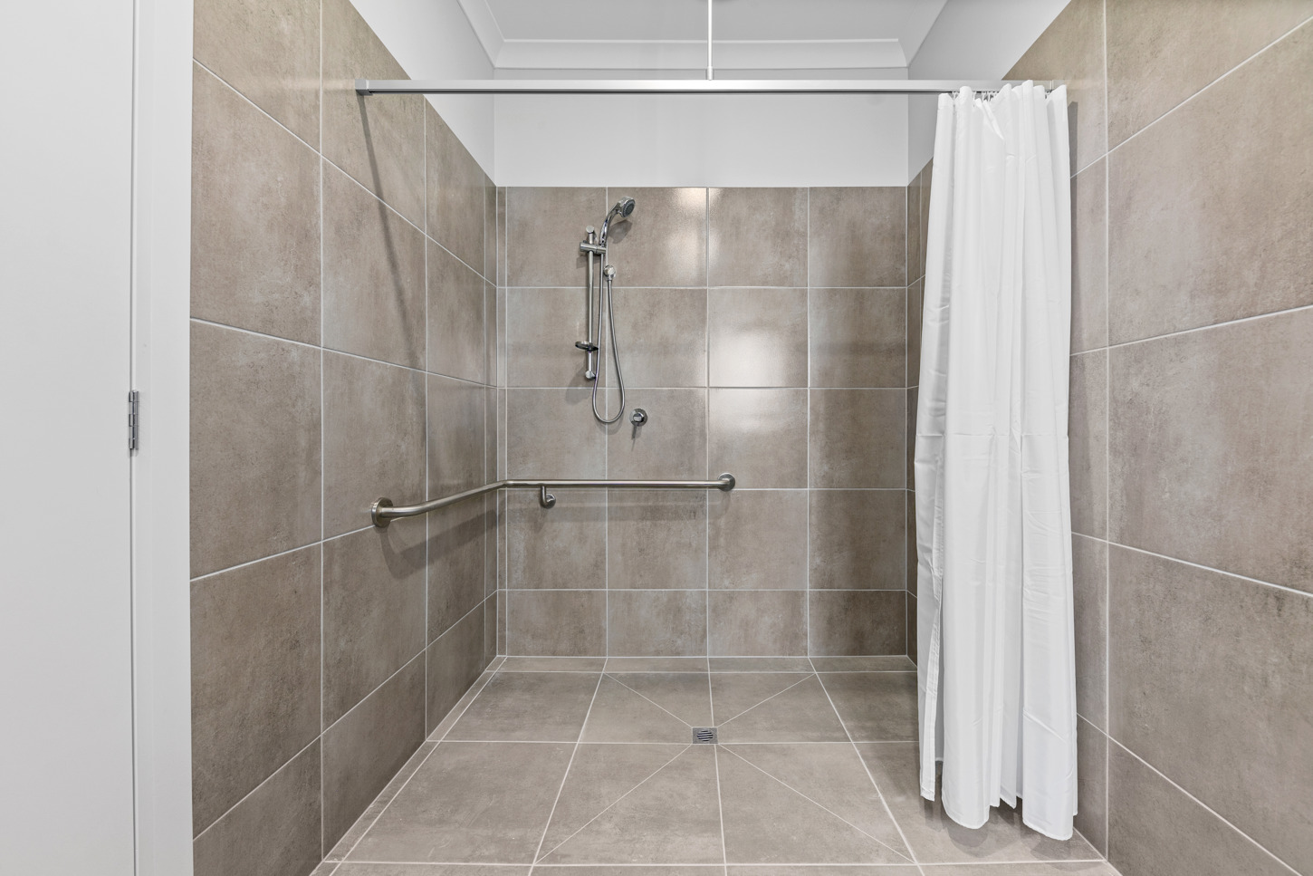 TRUE INDEPENDENCE  Two Independant Robust Homes in Melton's Thriving Landscape — Home image 11