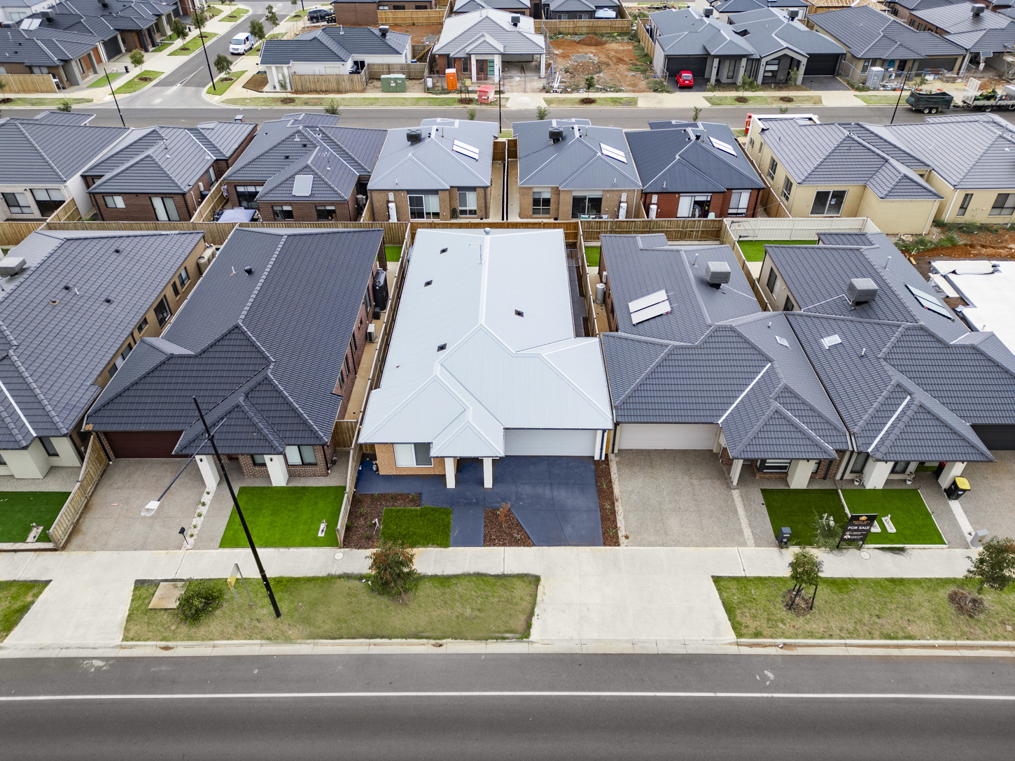 TRUE INDEPENDENCE  Two Independant Robust Homes in Melton's Thriving Landscape — Home image 16