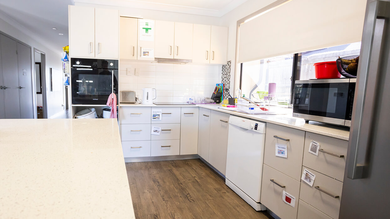 Modern SIL home in a quiet cul-de-sac in Redbank Plains — Home image 8