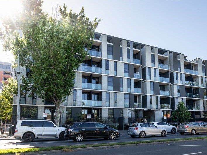 Contemporary 2-Bedroom SIL Residence – Prime Carlton Location — Home image 3