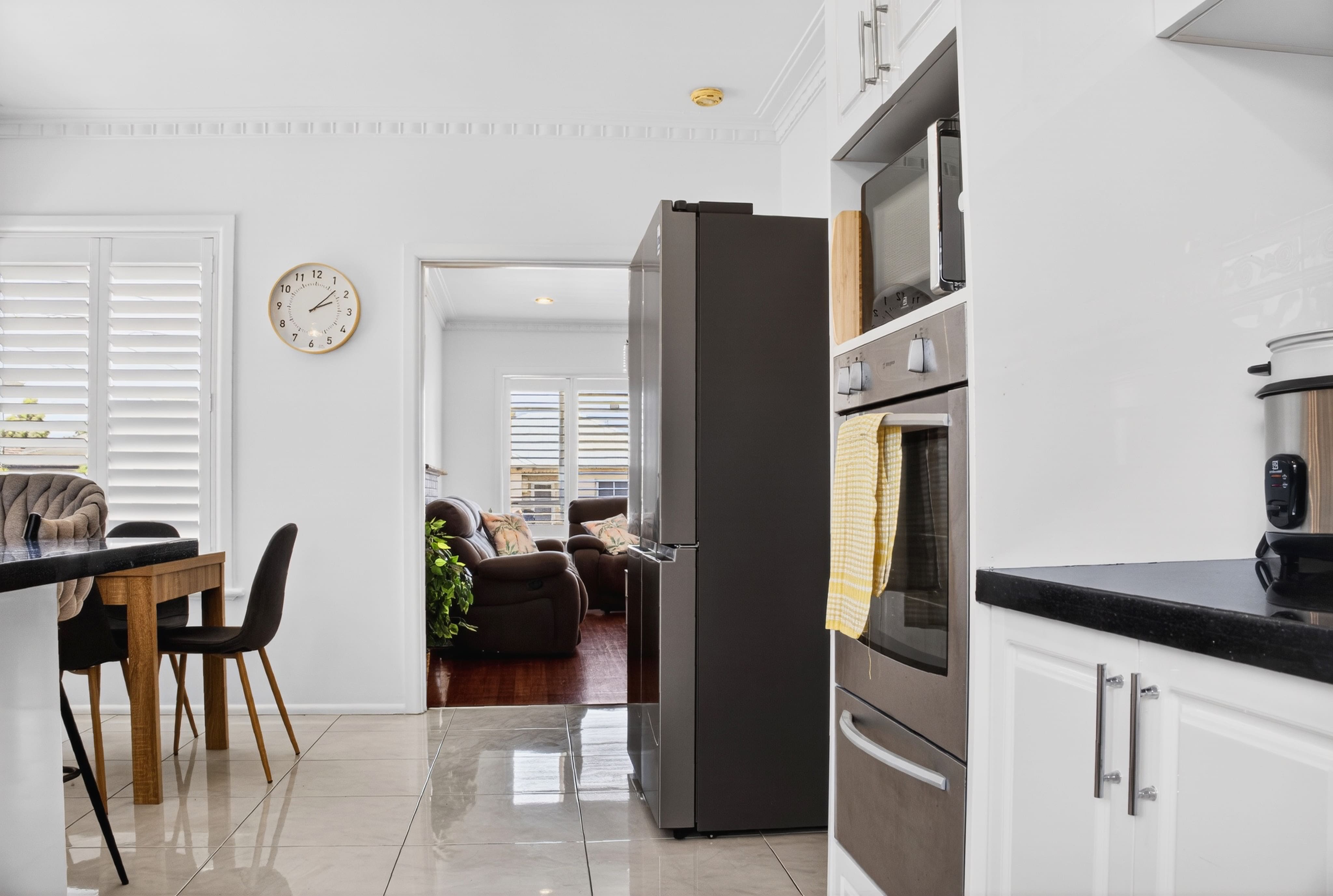 Unique character home in Ardeer central to public transport — Home image 6
