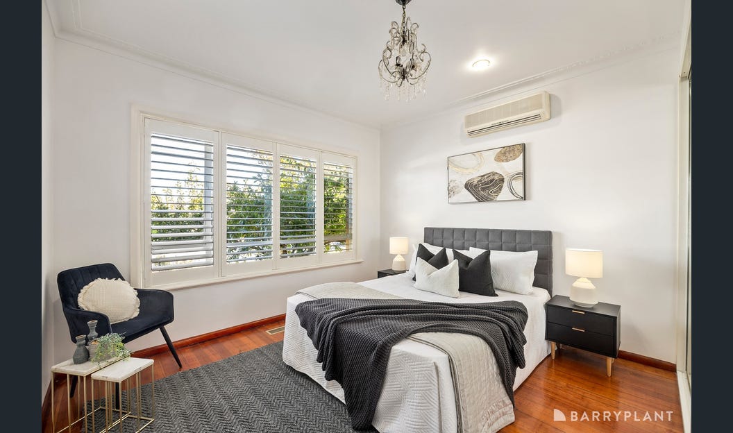 Unique character home in Ardeer central to public transport — Home image 6