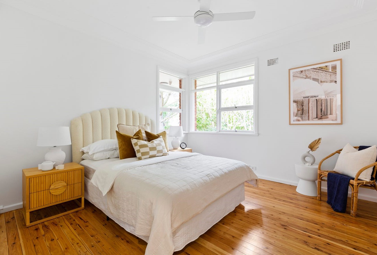 Charming Cottage In Convenient Frenchs Forest Location — Home image 2