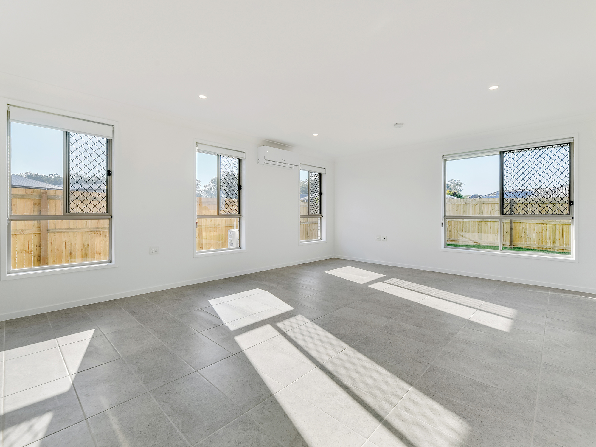 2 SDA (Improved Liv.) + Guest Room or OOA — Home image 6