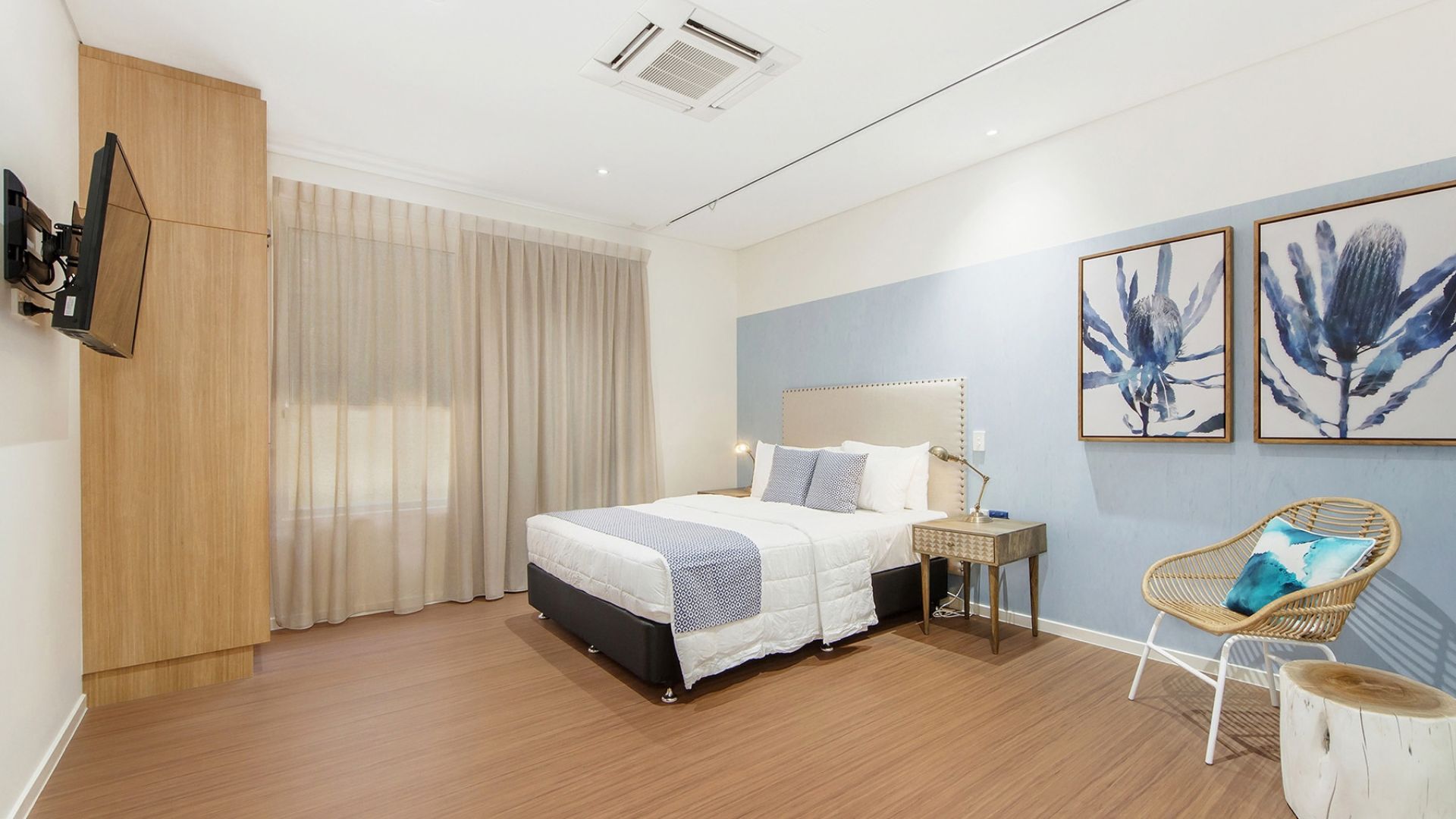 Two-bedroom SIL property, Labrador QLD 4215 — Home image 5