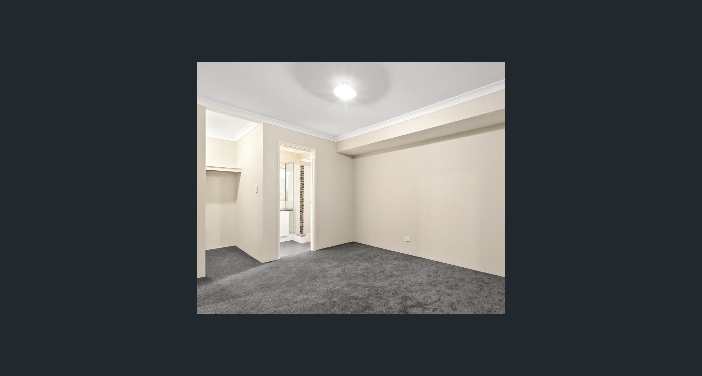 Supported independent living(SIL) Short Term (Respite) fully Accessible bathroom — Home image 3
