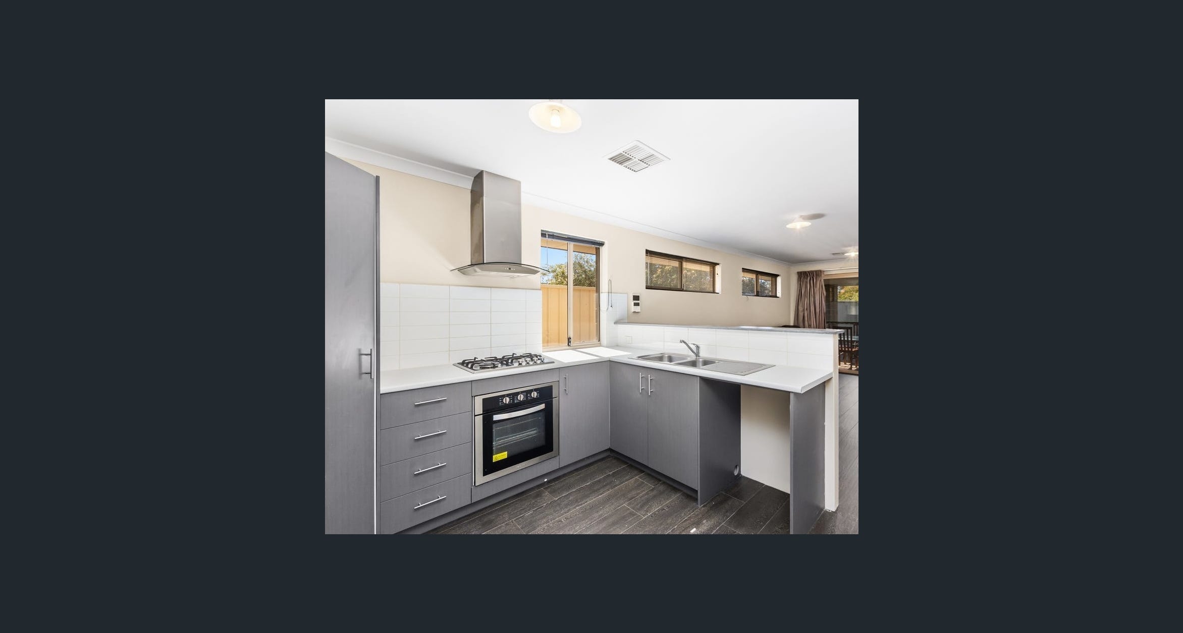 Supported independent living(SIL) Short Term (Respite) fully Accessible bathroom — Home image 4