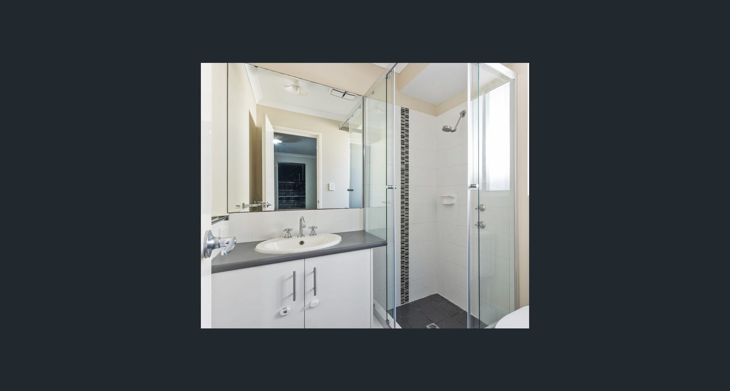 Supported independent living(SIL) Short Term (Respite) fully Accessible bathroom — Home image 5