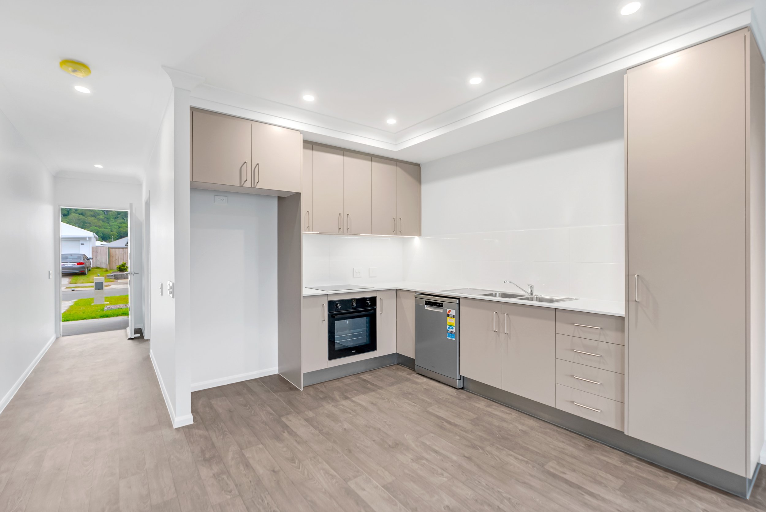 Moro Street, Edmonton QLD | One Bedroom + Carers Room Edmonton Robust/IL Duplex — Home image 13