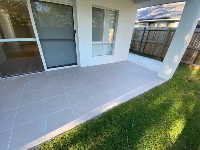 2 bedroom home + OOA in Bethania — Home image 5