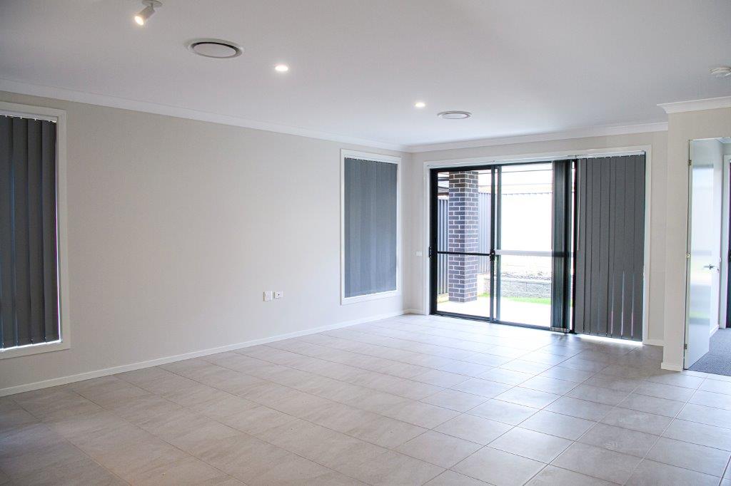 Robust Housing - Available now! — Home image 4