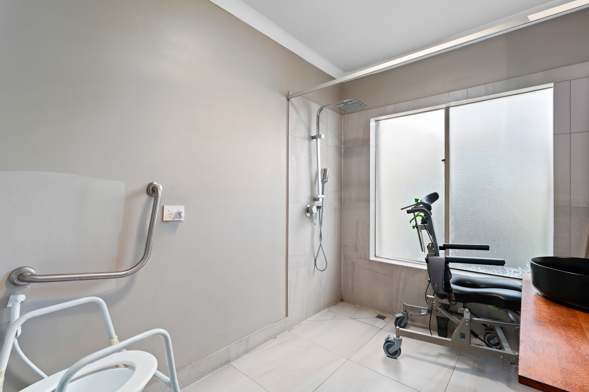 LOW OCCUPANCY DISABILITY ACCCOMMODATION close to amenities — Home image 2