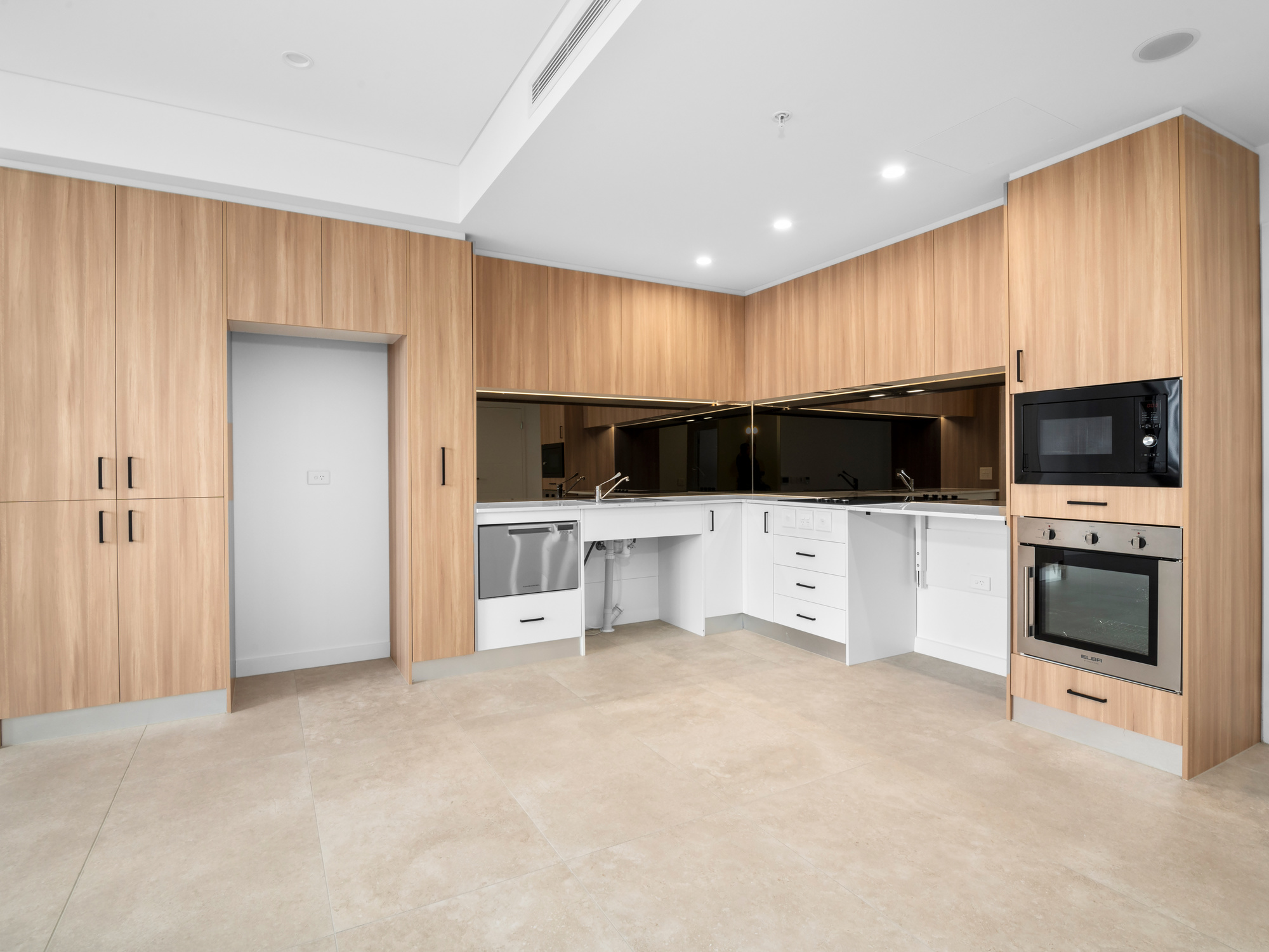 Gladstone Village Merrylands — Home image 3