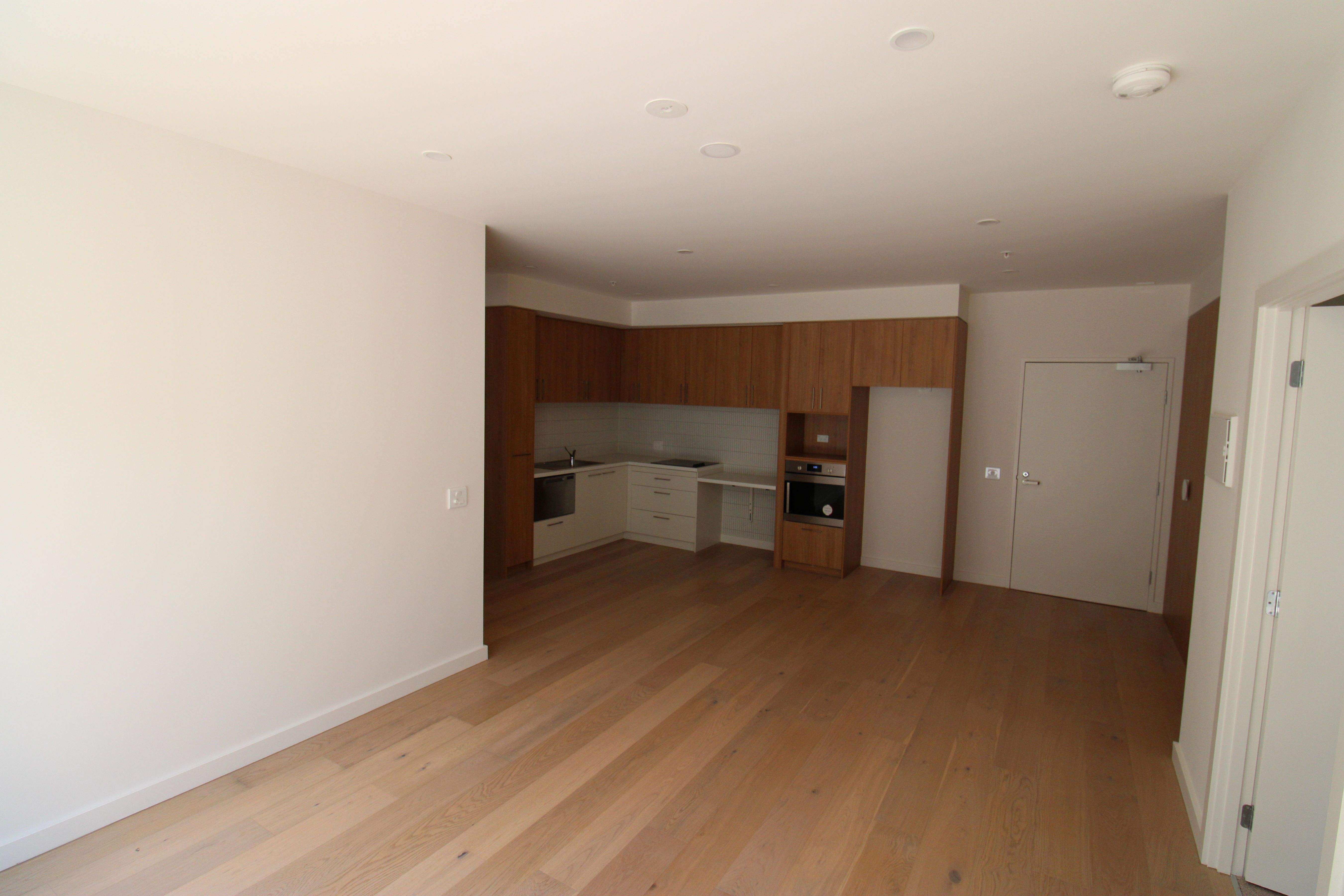 West Melbourne HPS 1:1 Apartments — Home image 3