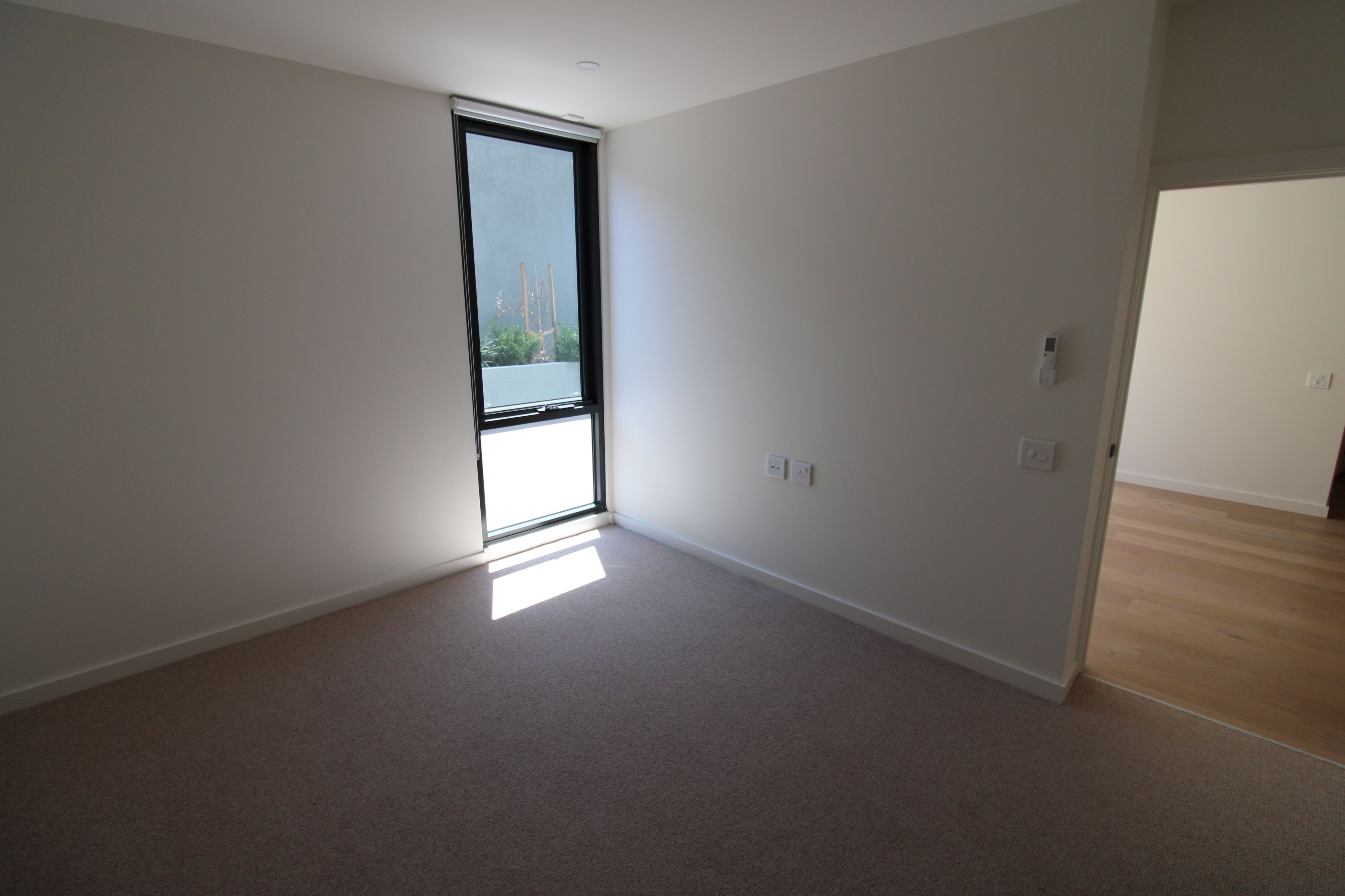 West Melbourne HPS 1:1 Apartments — Home image 9