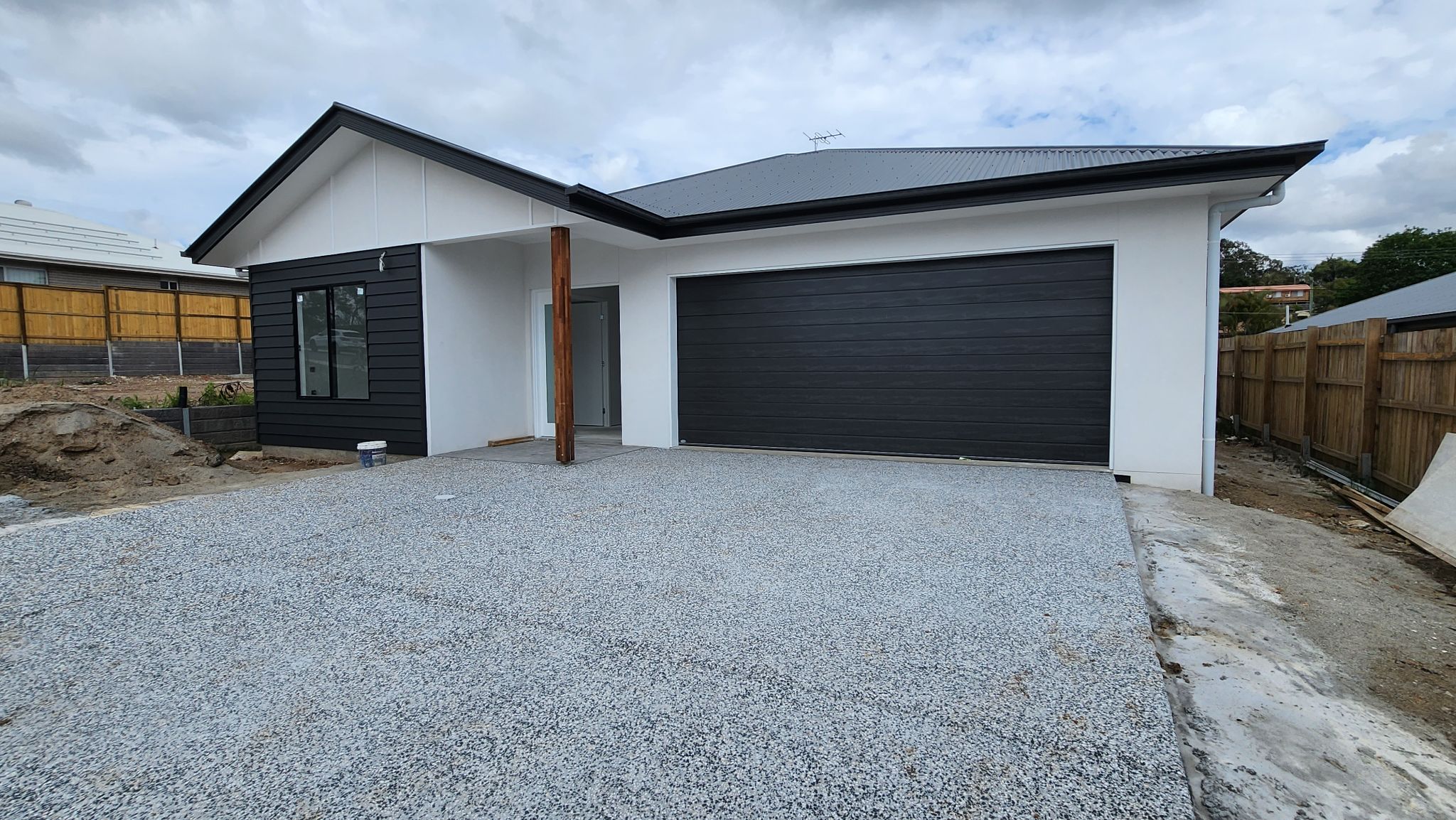 Robust Collingwood Park — Home image 3
