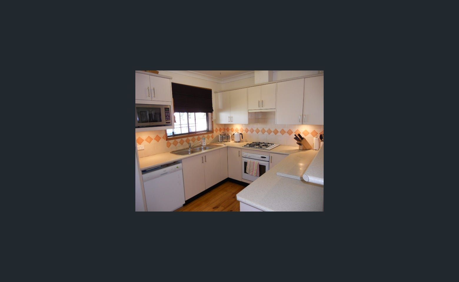 Whalan House — Home image 7