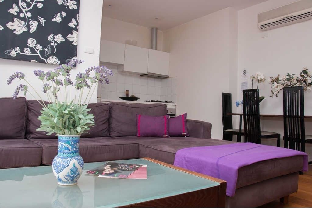 Lovely St Kilda home — Home image 5