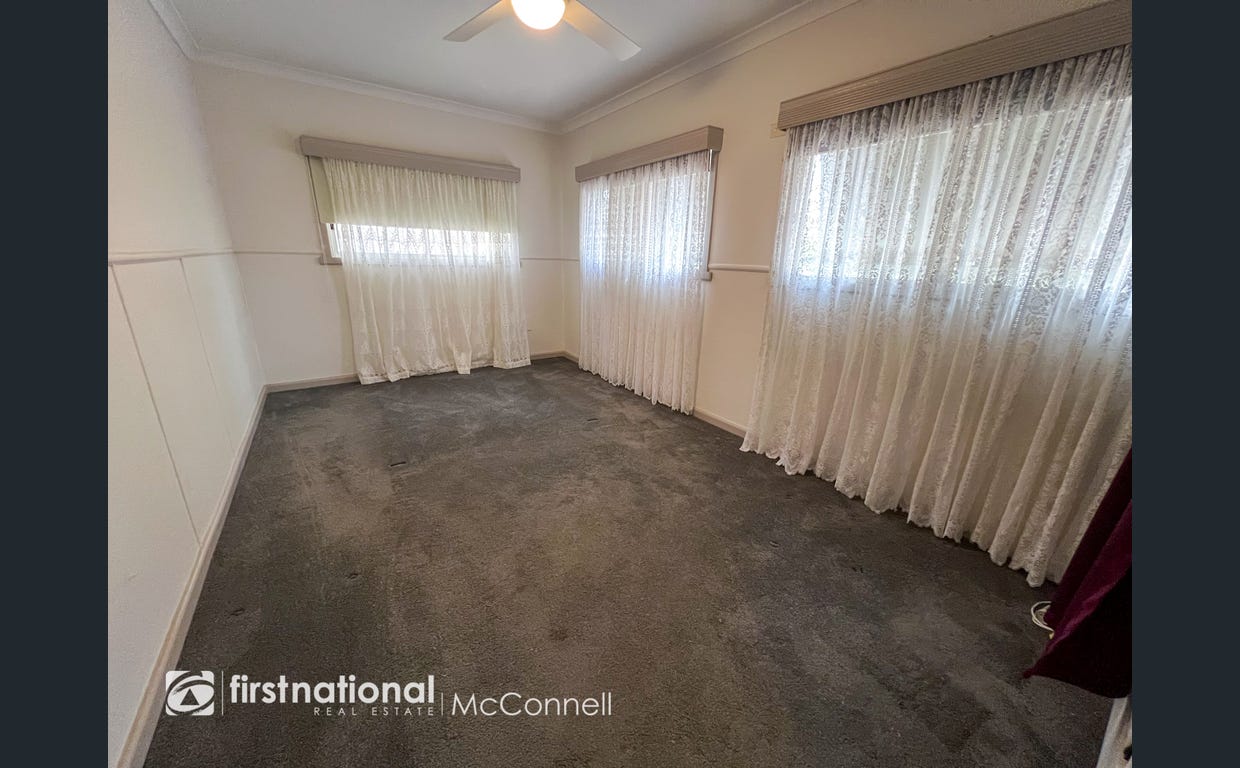 SIL HOUSE in Kyabram CBD — Home image 8
