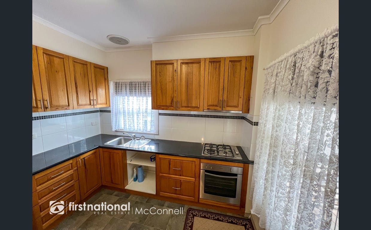 SIL HOUSE in Kyabram CBD — Home image 10