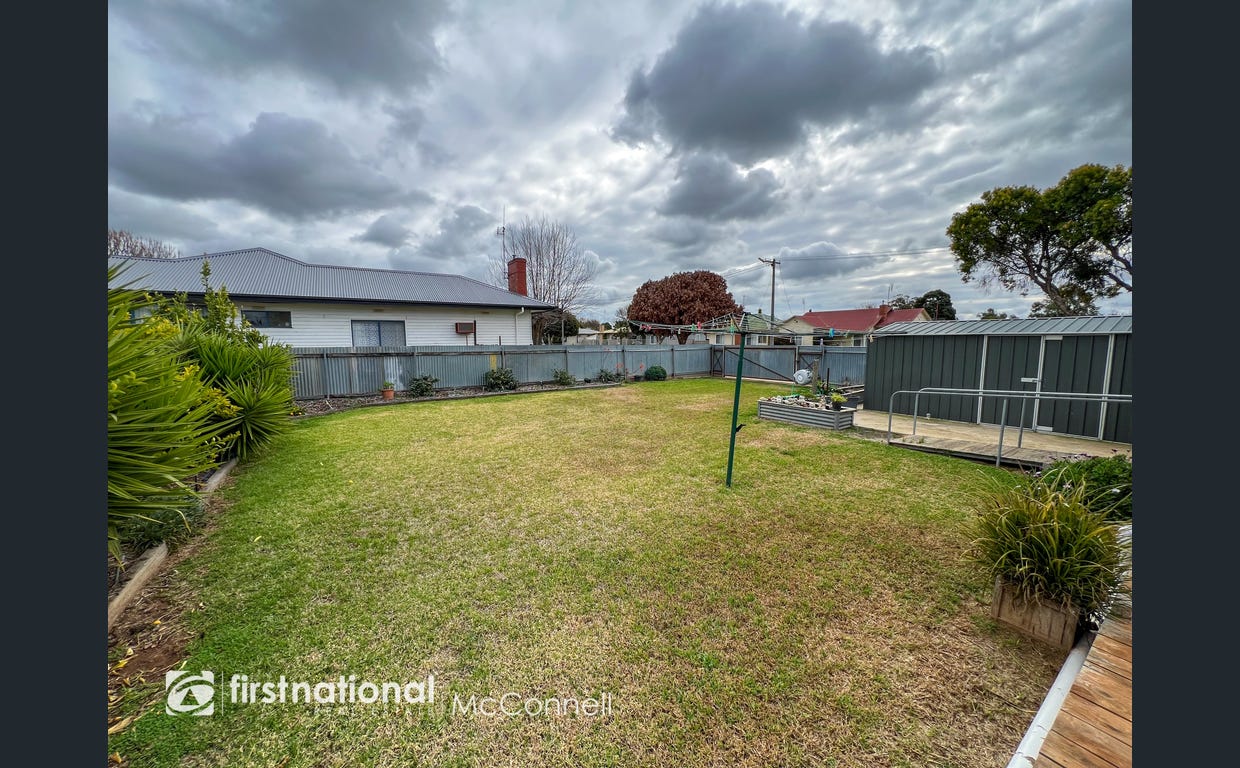 SIL HOUSE in Kyabram CBD — Home image 12