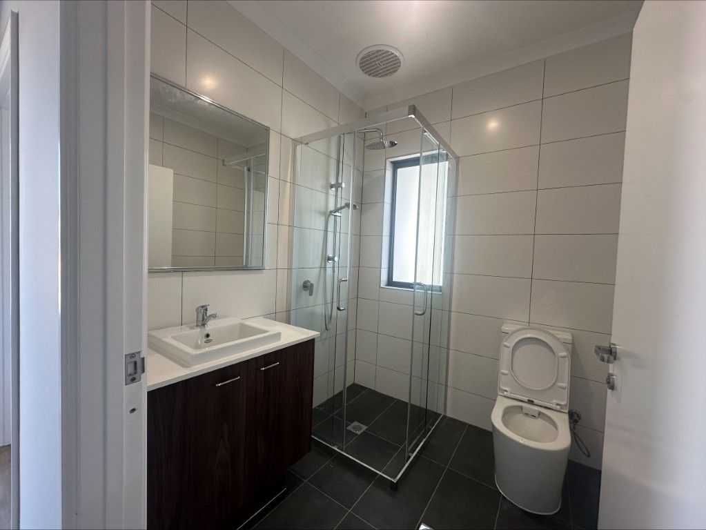 3 BR High Physical Support House with 2 Living Areas – Meadow Springs — Home image 3