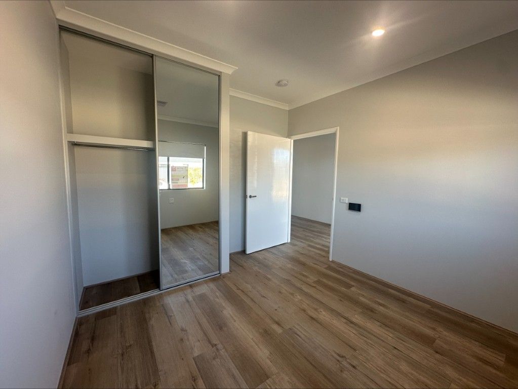 3 BR High Physical Support House with 2 Living Areas – Meadow Springs — Home image 7